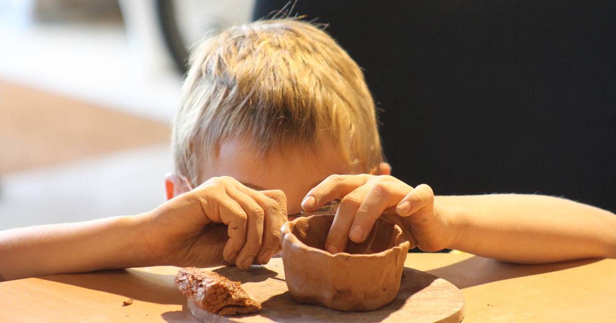 Atelier de poterie stage cours enfant ado céramique